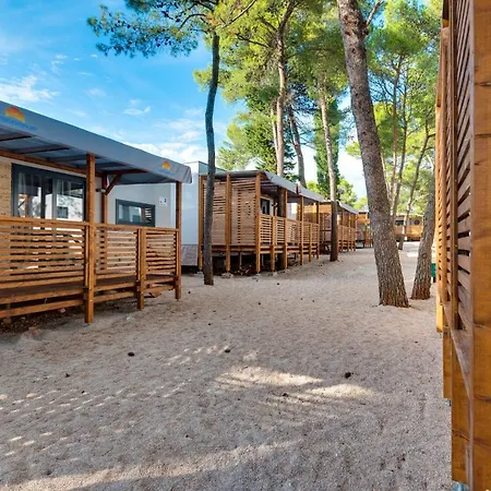 Seaside With A Swimming Pool - 16362 Vodice