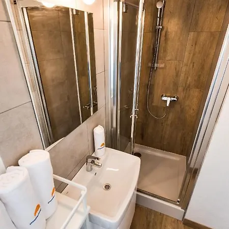 Apartament Seaside With A Swimming Pool - 16362 Vodice
